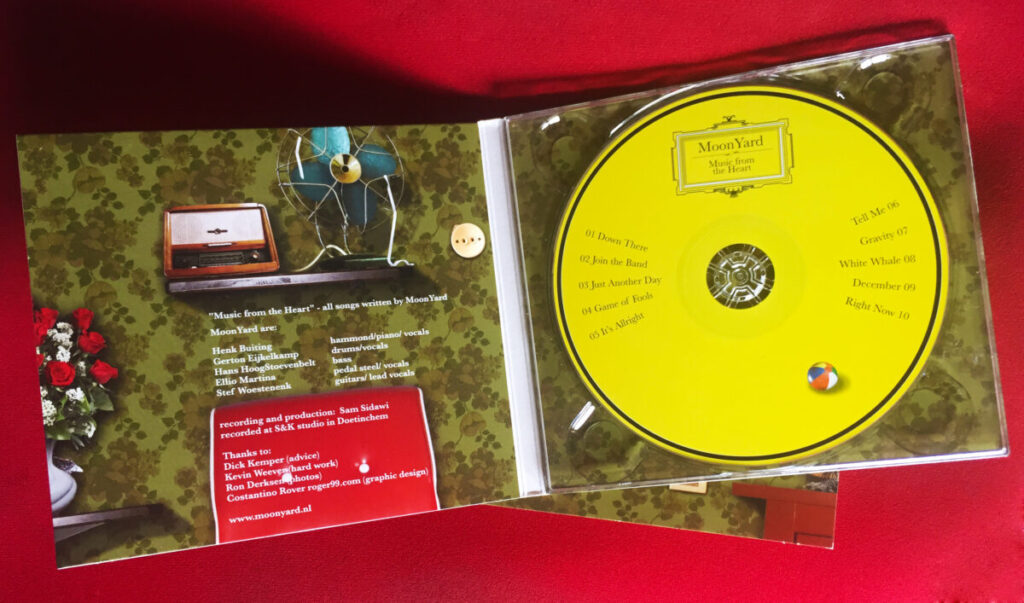 MoonYard CD cover by Costantino Rover - Roger99